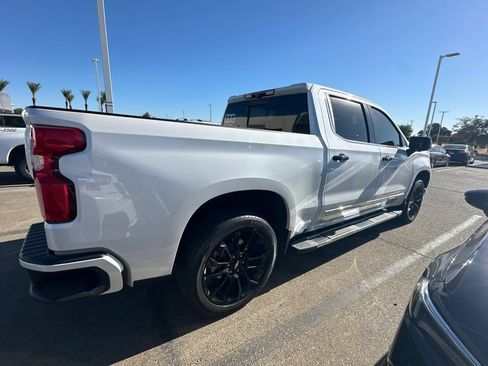 Used 2024 Chevrolet Silverado 1500 High Country w/ Technology Package AWD/4WD image 6