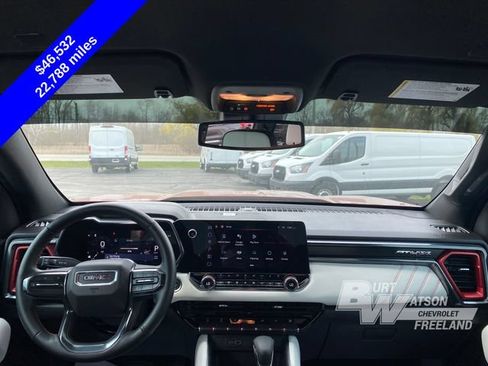 Used 2024 GMC Canyon AT4X AWD/4WD image 19