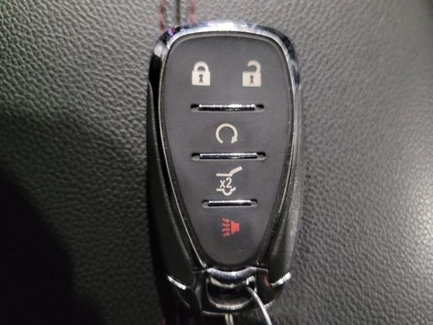 Used 2023 Chevrolet Equinox RS AWD/4WD image 32