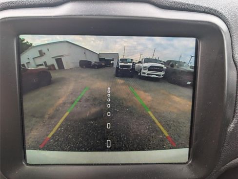 Used 2022 Jeep Renegade Limited w/ Sun, Sound & Wheels Group AWD/4WD image 32