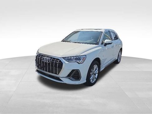 Used 2023 Audi Q3 2.0T Premium Plus AWD/4WD image 4
