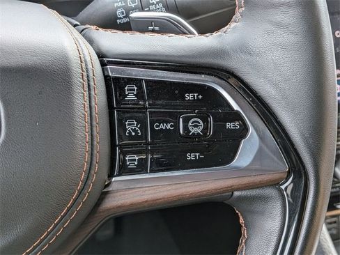 Used 2023 Jeep Grand Cherokee Summit w/ Advanced Protech Group IV image 21
