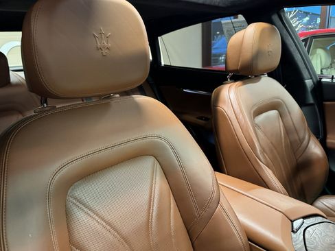 Used 2014 Maserati Quattroporte GTS image 27
