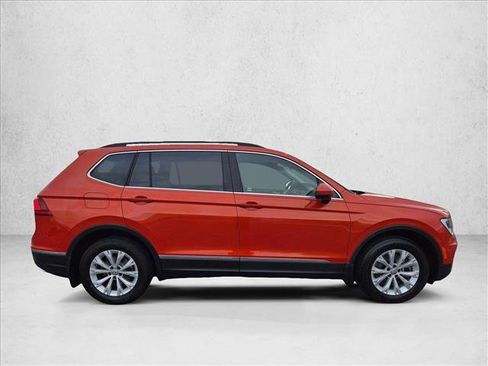 Used 2018 Volkswagen Tiguan SE image 4