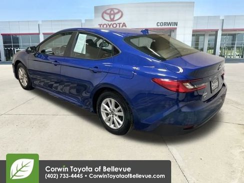 Used 2025 Toyota Camry LE image 3