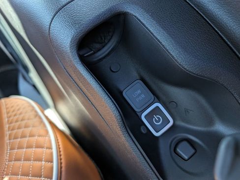 New 2026 Chrysler Pacifica Pinnacle w/ Trailer Tow Group image 49