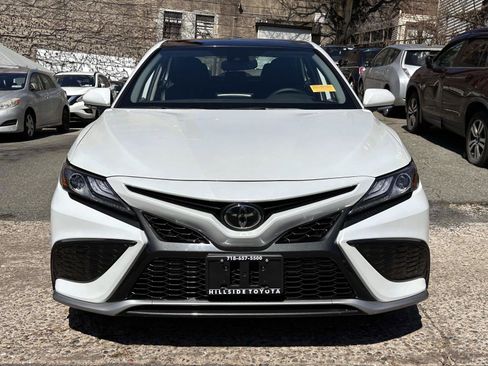 Used 2022 Toyota Camry XSE image 8