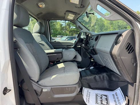 Used 2013 Ford F250 XL w/ PWR Equipment Group AWD/4WD image 17