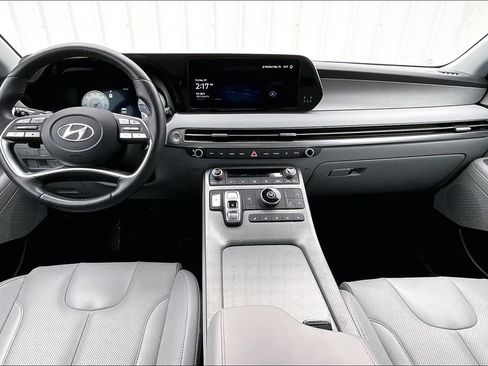 Used 2025 Hyundai Palisade SEL FWD image 18