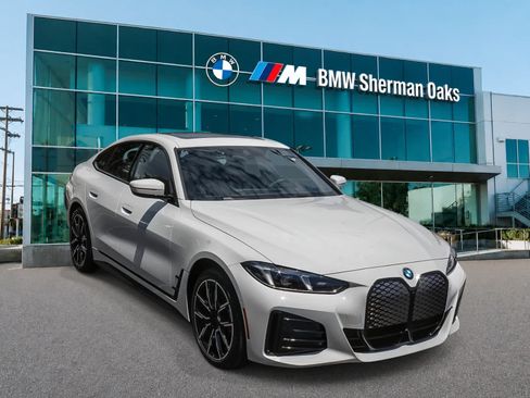 New 2026 BMW i4 eDrive40 w/ M Sport Package RWD image 3