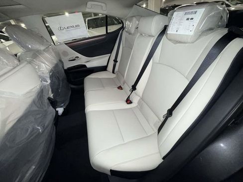 New 2025 Lexus ES 350 350 image 13