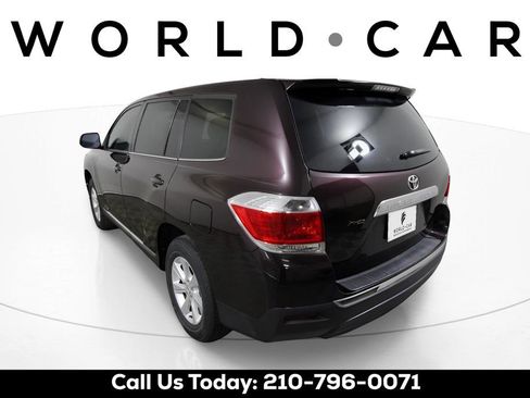 Used 2013 Toyota Highlander FWD image 5