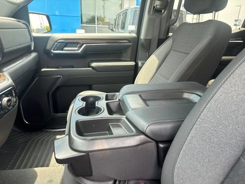 Used 2023 Chevrolet Silverado 1500 LT AWD/4WD image 17