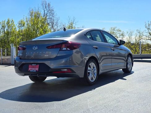 Used 2019 Hyundai Elantra SEL FWD image 3
