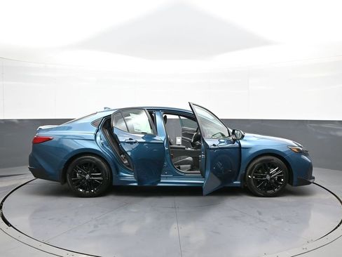 New 2026 Toyota Camry SE image 40