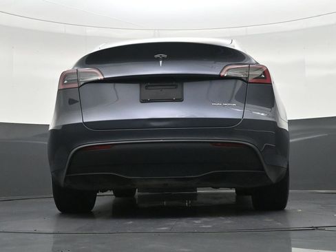 Used 2023 Tesla Model Y Long Range AWD/4WD image 25