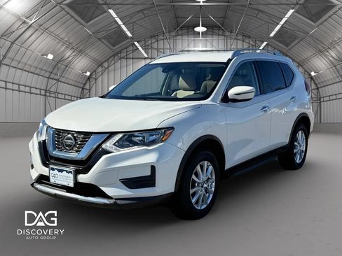 Used 2020 Nissan Rogue SV AWD/4WD image 1