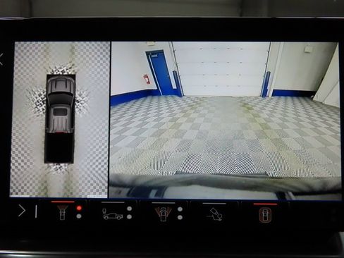 Used 2024 Chevrolet Silverado 1500 High Country image 13