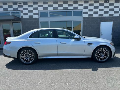 Used 2025 Mercedes-Benz E 53 AMG e 4MATIC Sedan image 7