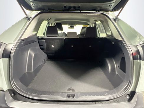 Used 2021 Toyota RAV4 XLE FWD image 33