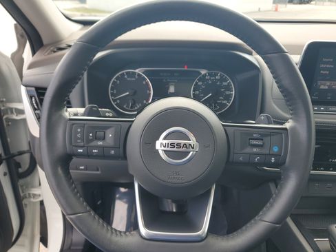 Used 2021 Nissan Rogue SV w/ Premium Package image 21