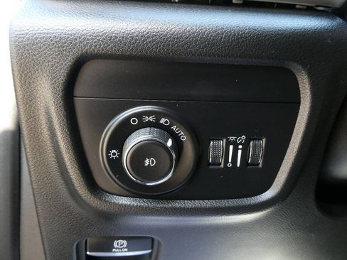 Used 2021 Jeep Grand Cherokee L Limited w/ Luxury Tech Group II AWD/4WD image 28