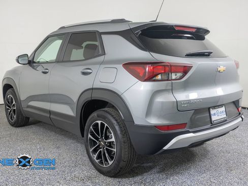 Used 2026 Chevrolet TrailBlazer LT AWD/4WD image 5