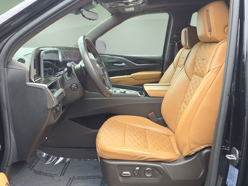 Used 2023 Cadillac Escalade Sport w/ Touring Package AWD/4WD image 11