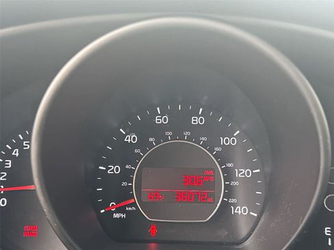 Used 2019 Kia Soul FWD image 26