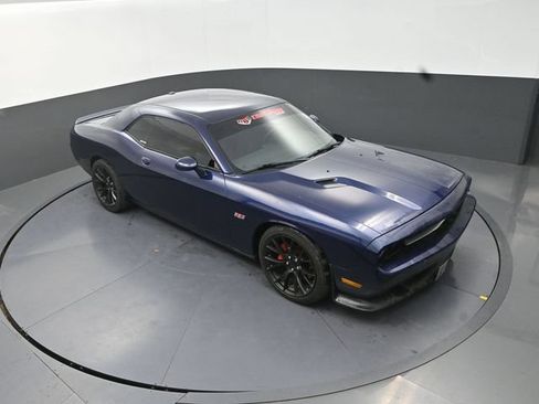 Used 2014 Dodge Challenger SRT8 RWD image 20