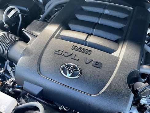 Used 2019 Toyota Tundra SR5 w/ TRD Off Road Package AWD/4WD image 30