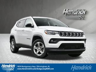 Used 2023 Jeep Compass Latitude video 1