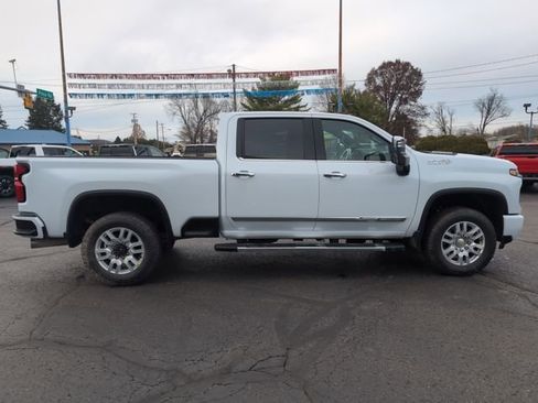 New 2026 Chevrolet Silverado 2500 High Country w/ High Country Premium Package image 9