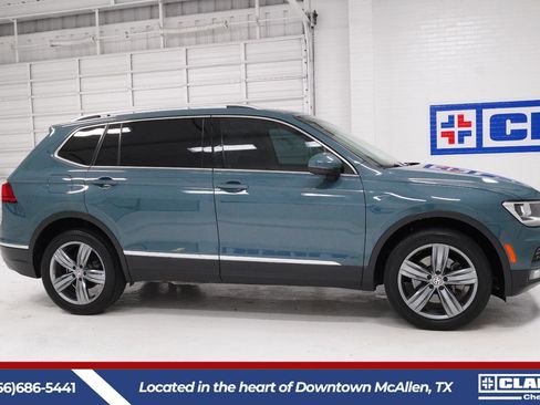 Used 2020 Volkswagen Tiguan SEL FWD image 4