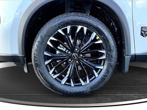 New 2026 Nissan Rogue SV image 12