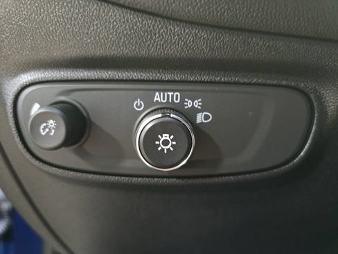 Used 2019 Chevrolet Equinox LT w/ Driver Convenience Package FWD image 27