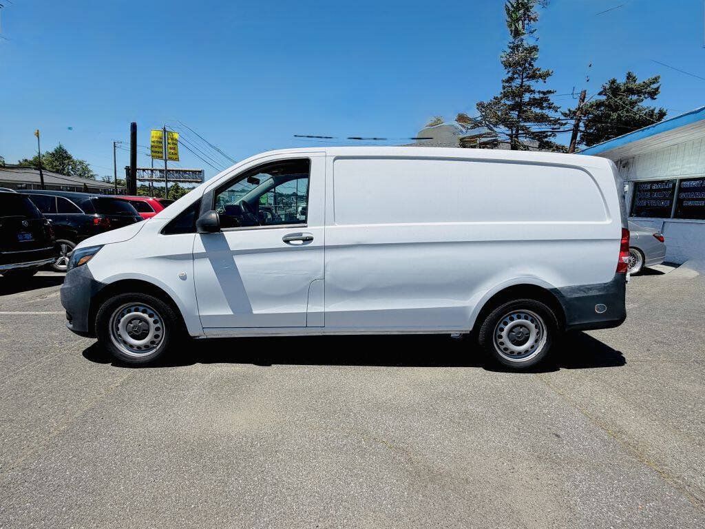 Used 2019 Mercedes-Benz Metris image 4
