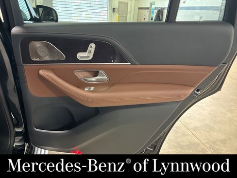 New 2026 Mercedes-Benz GLS 450 4MATIC image 13
