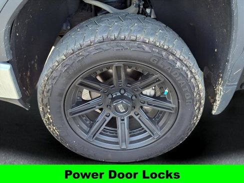 Used 2021 GMC Sierra 1500 SLT image 26