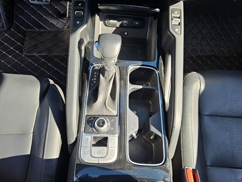 Used 2022 Kia Telluride SX w/ Nightfall Edition Package AWD/4WD image 17