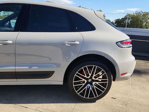 New 2026 Porsche Macan S image 7