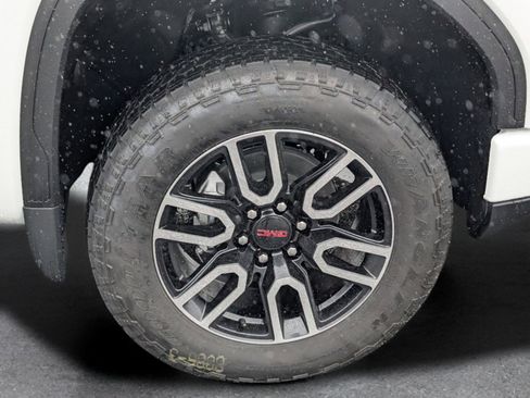 Used 2026 GMC Sierra 1500 AT4 w/ AT4 Premium Package AWD/4WD image 6