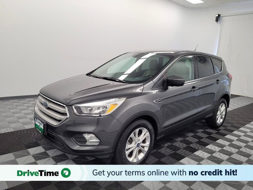 Used 2019 Ford Escape SE FWD image 1