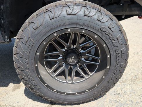 Used 2019 RAM 1500 Laramie image 4