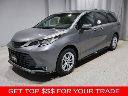 New 2026 Toyota Sienna Limited image 3