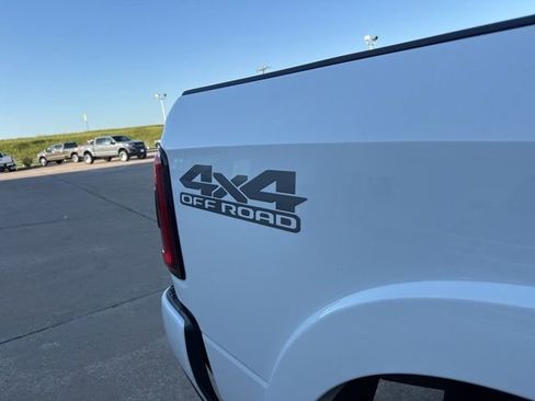 Used 2022 RAM 2500 Laramie AWD/4WD image 9
