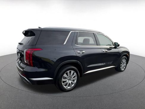 Used 2025 Hyundai Palisade SEL FWD image 12