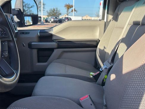 Used 2017 Ford F150 XLT w/ Trailer Tow Package image 10