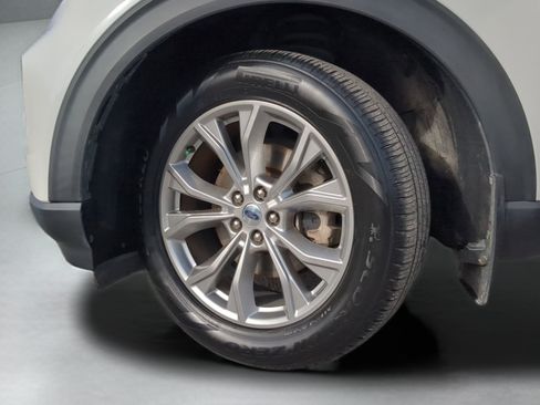 Certified 2020 Ford Explorer XLT w/ Equipment Group 202A image 64