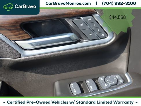 Certified 2025 GMC Sierra 1500 SLT AWD/4WD image 16